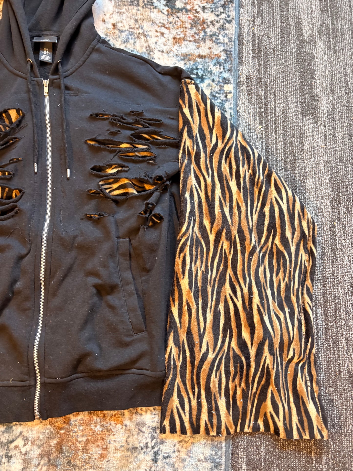 Tiger Print Zip U Hoodie