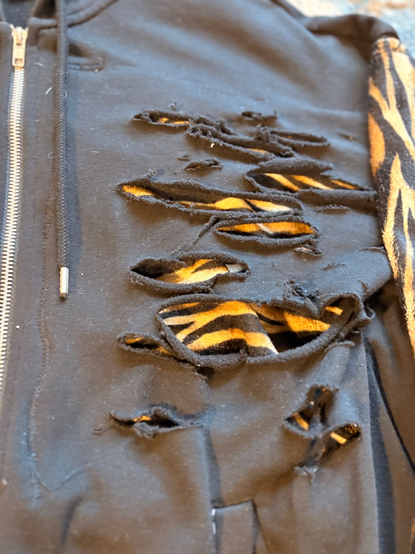 Tiger Print Zip U Hoodie