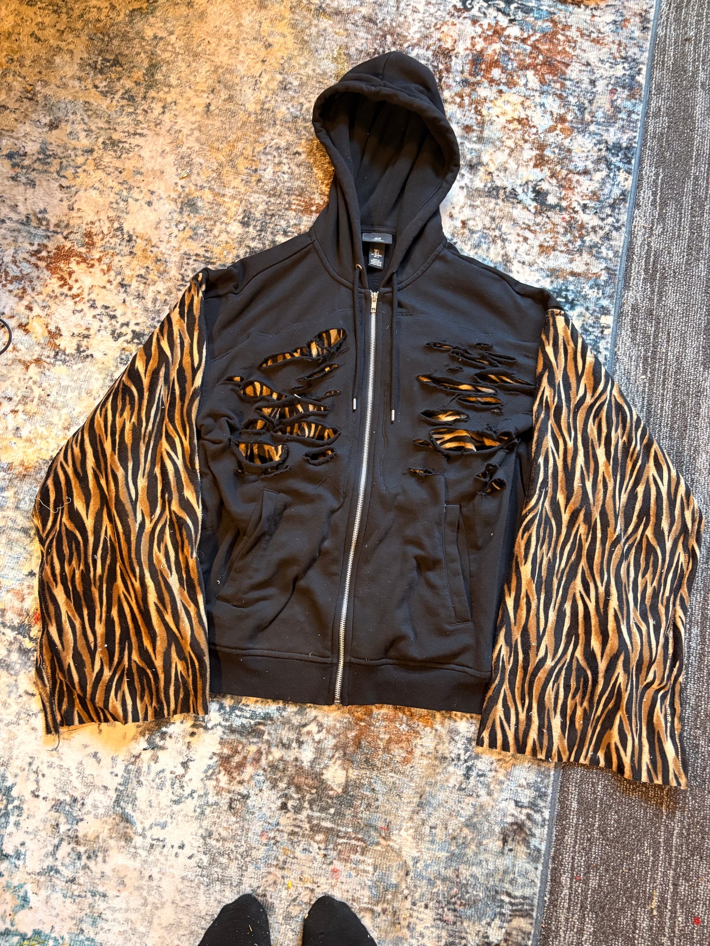 Tiger Print Zip U Hoodie