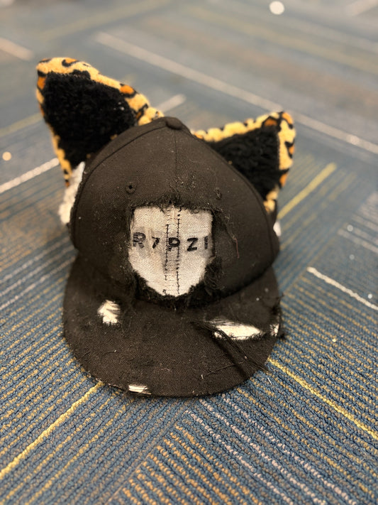 R7PZI FURRY HAT